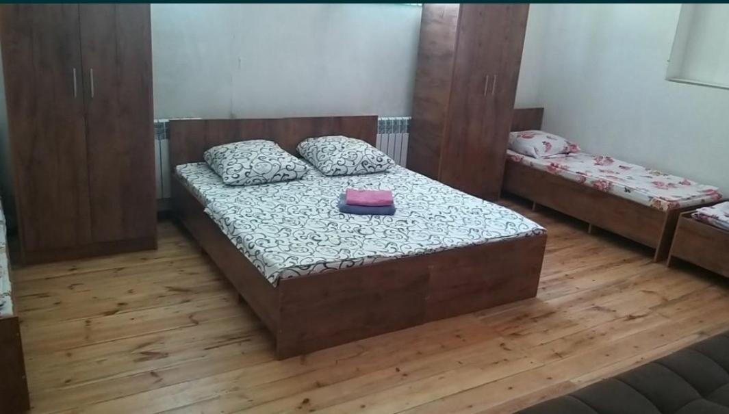 Guest House 777 Turkistan Luaran gambar