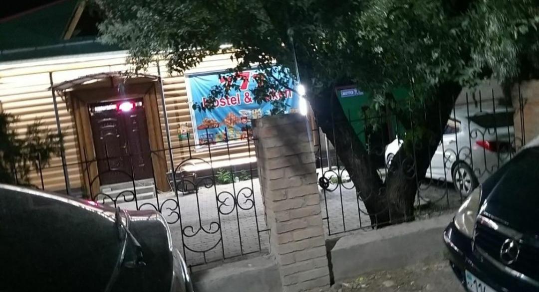 Guest House 777 Turkistan Luaran gambar